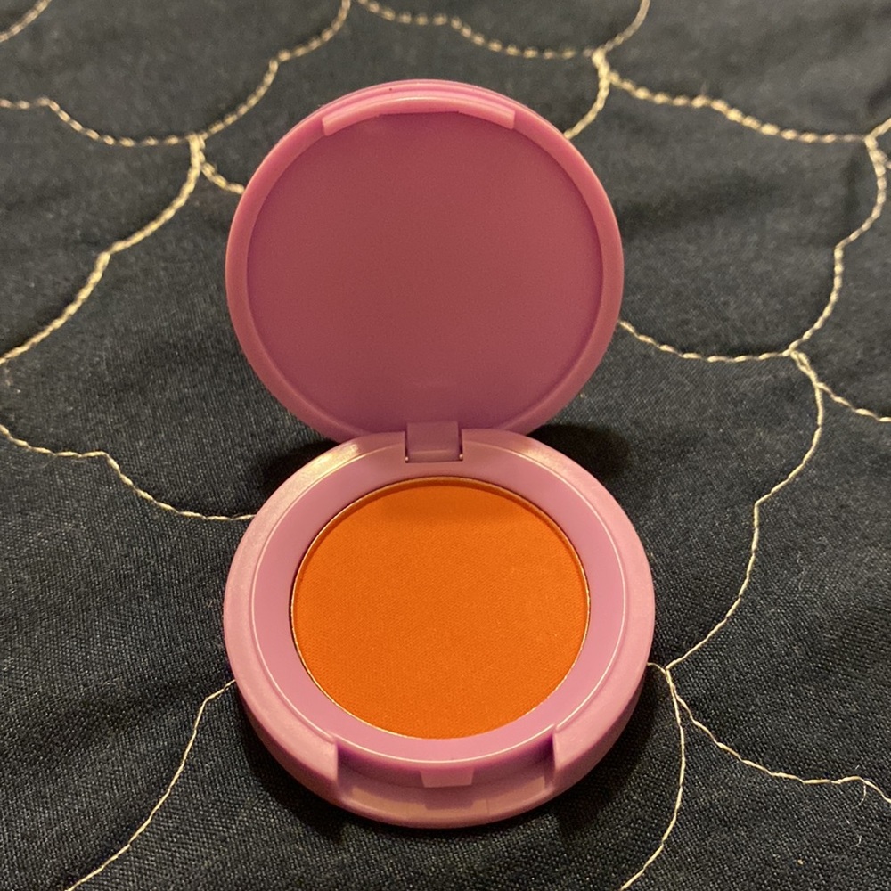 Power Blush - Picture 2 of 3